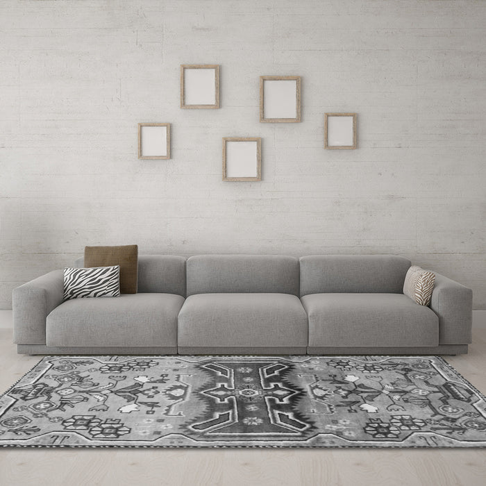 Machine Washable Animal Gray Traditional Rug in a Living Room,, wshtr3886gry