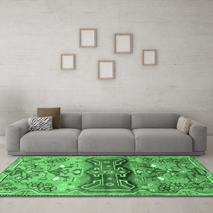Machine Washable Animal Emerald Green Traditional Area Rugs in a Living Room,, wshtr3886emgrn