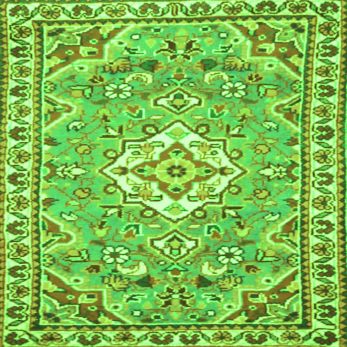 Serging Thickness of Medallion Green Traditional Rug, tr3889grn