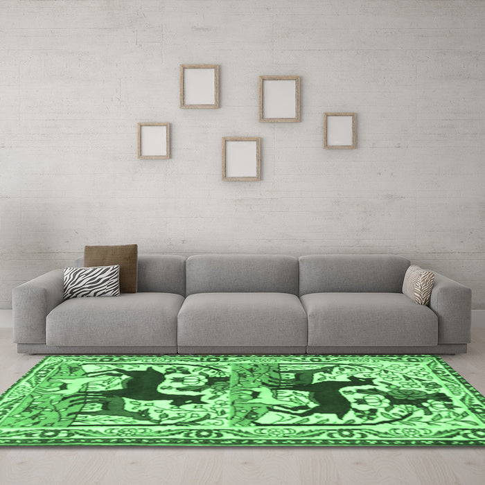 Machine Washable Persian Emerald Green Traditional Area Rugs in a Living Room,, wshtr3893emgrn