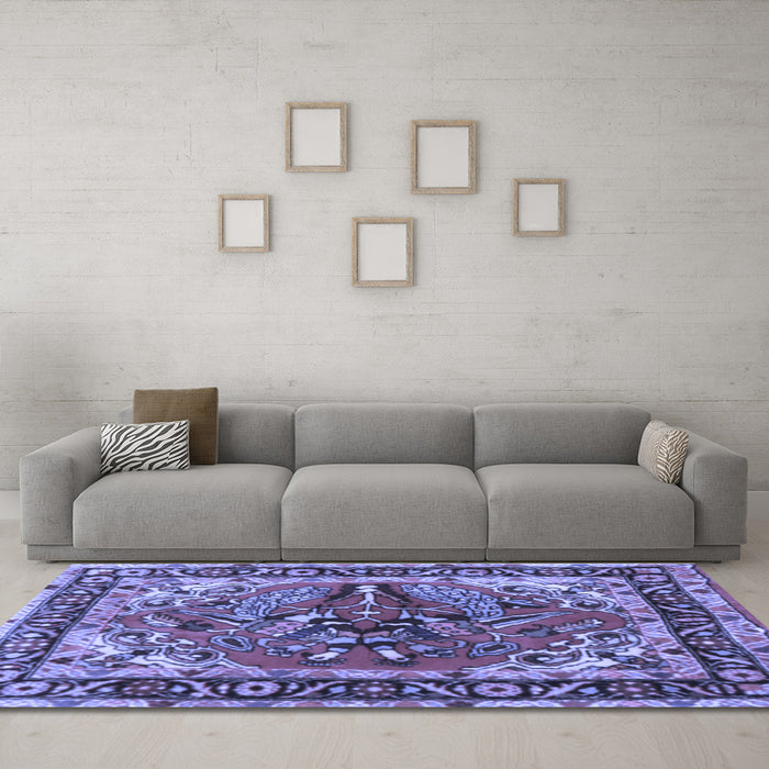Machine Washable Persian Blue Traditional Rug in a Living Room, wshtr3894blu