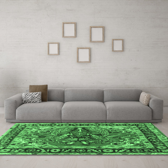 Machine Washable Persian Emerald Green Traditional Area Rugs in a Living Room,, wshtr3894emgrn