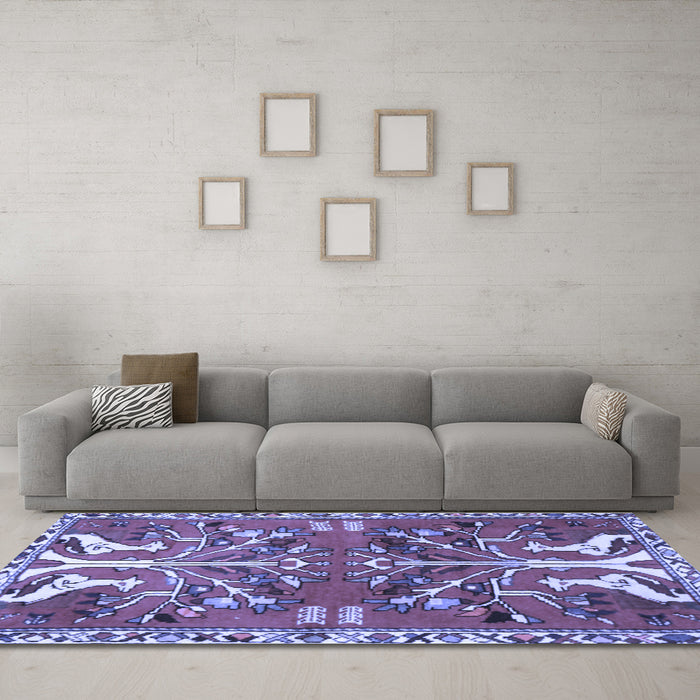 Machine Washable Persian Blue Traditional Rug in a Living Room, wshtr3895blu