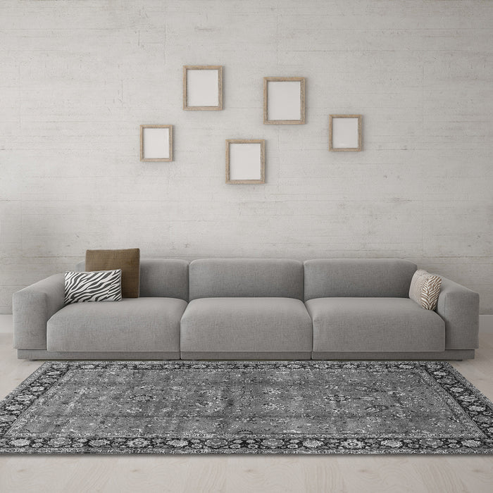 Machine Washable Oriental Gray Traditional Rug in a Living Room,, wshtr38gry