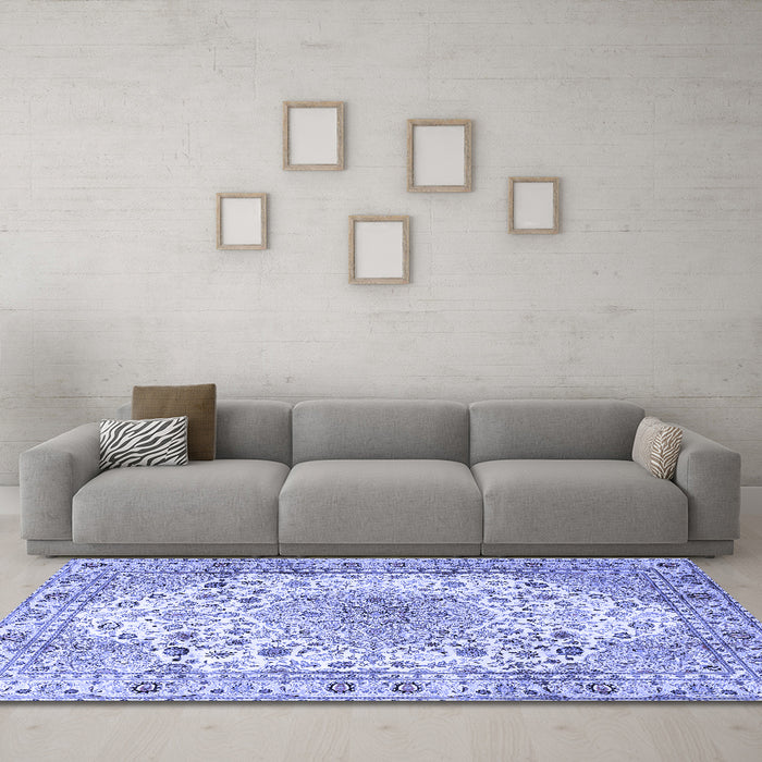 Machine Washable Medallion Blue Traditional Rug in a Living Room, wshtr3900blu