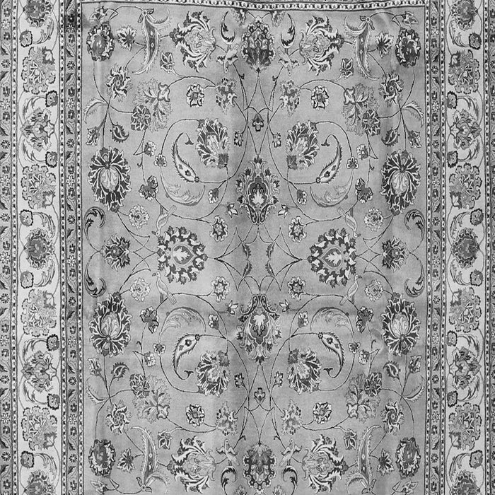 Serging Thickness of Machine Washable Oriental Gray Traditional Rug, wshtr3901gry