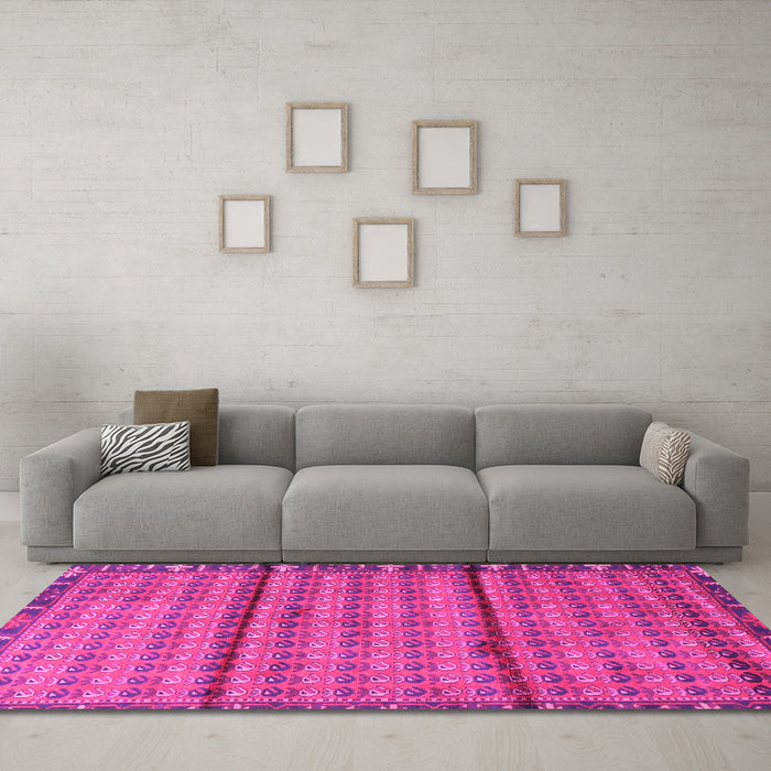 Machine Washable Persian Pink Traditional Rug in a Living Room, wshtr3909pnk