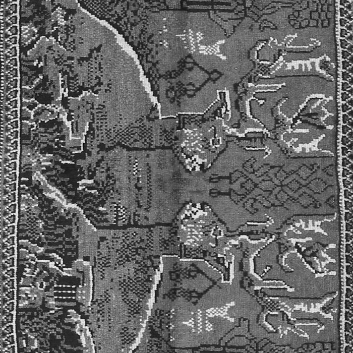 Serging Thickness of Machine Washable Animal Gray Traditional Rug, wshtr390gry