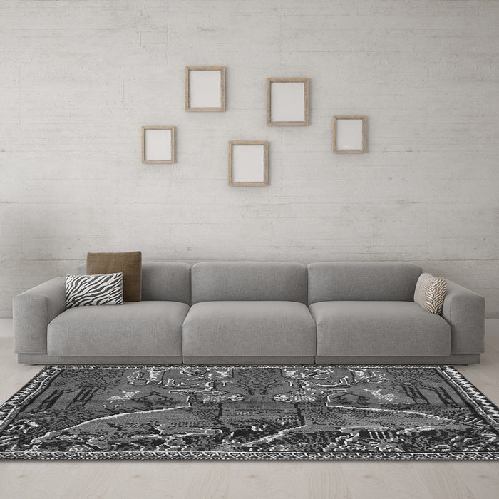 Machine Washable Animal Gray Traditional Rug in a Living Room,, wshtr390gry