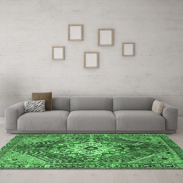Machine Washable Persian Emerald Green Traditional Area Rugs in a Living Room,, wshtr3912emgrn