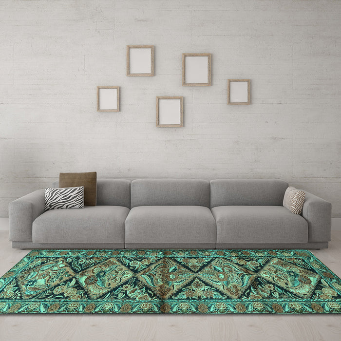 Machine Washable Persian Turquoise Traditional Area Rugs in a Living Room,, wshtr3916turq