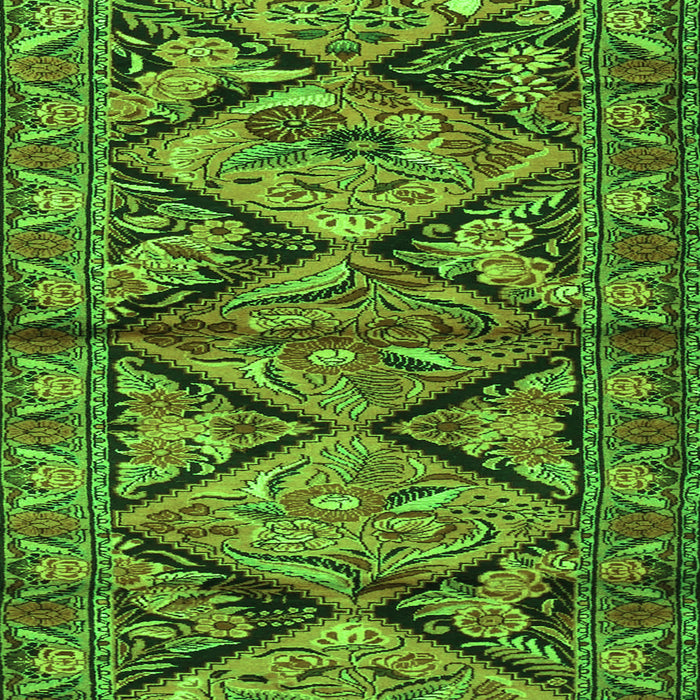 Serging Thickness of Machine Washable Persian Green Traditional Area Rugs, wshtr3916grn
