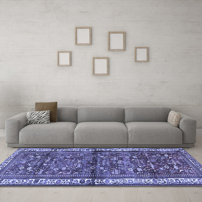 Machine Washable Persian Blue Traditional Rug in a Living Room, wshtr3917blu