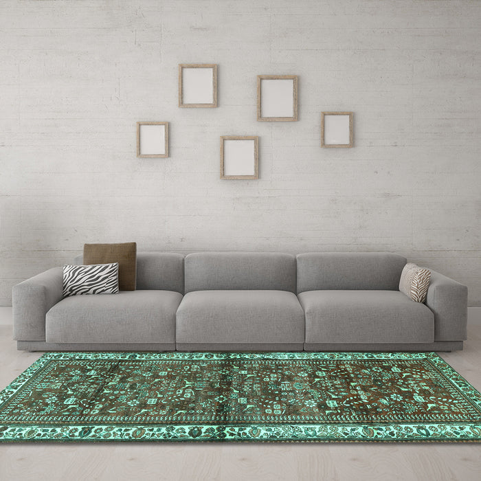 Machine Washable Persian Turquoise Traditional Area Rugs in a Living Room,, wshtr3917turq