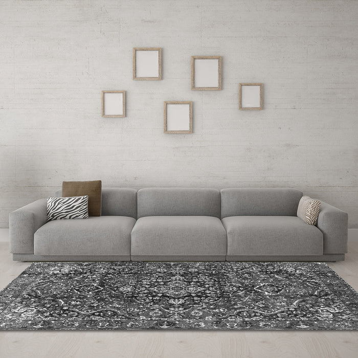 Machine Washable Persian Gray Traditional Rug in a Living Room,, wshtr3919gry