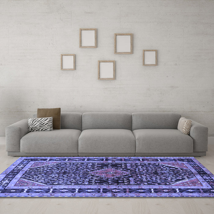 Machine Washable Persian Blue Traditional Rug in a Living Room, wshtr391blu