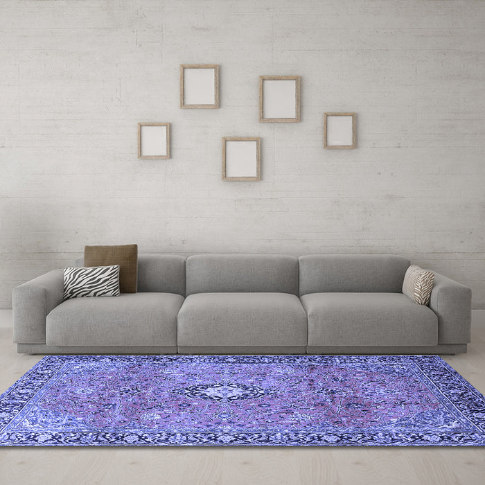 Machine Washable Persian Blue Traditional Rug in a Living Room, wshtr3920blu