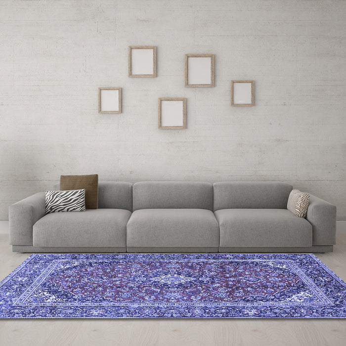 Machine Washable Persian Blue Traditional Rug in a Living Room, wshtr3922blu
