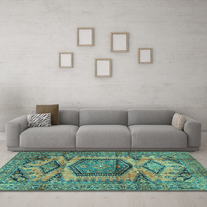 Machine Washable Persian Turquoise Traditional Area Rugs in a Living Room,, wshtr3923turq