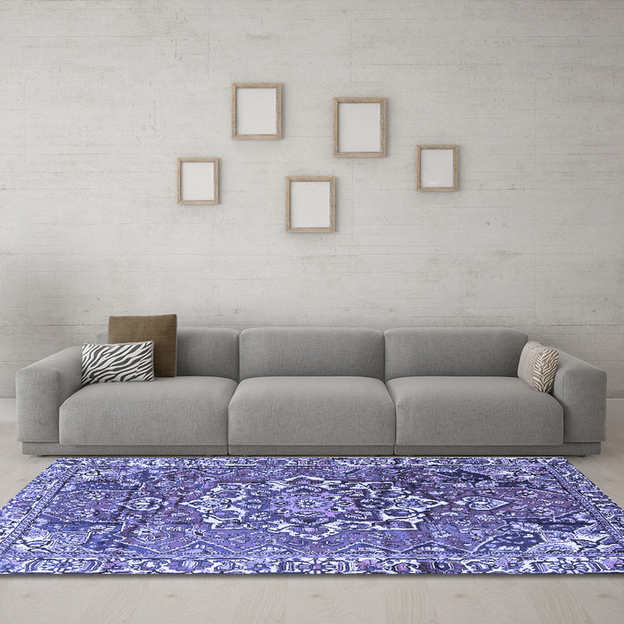 Machine Washable Persian Blue Traditional Rug in a Living Room, wshtr3924blu