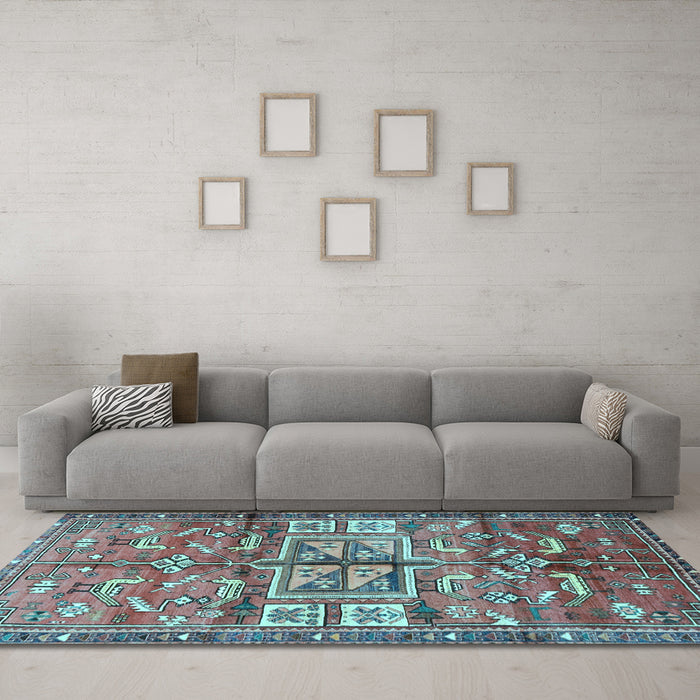 Machine Washable Animal Light Blue Traditional Rug in a Living Room, wshtr3927lblu