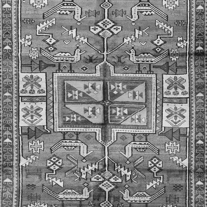 Serging Thickness of Machine Washable Animal Gray Traditional Rug, wshtr3927gry