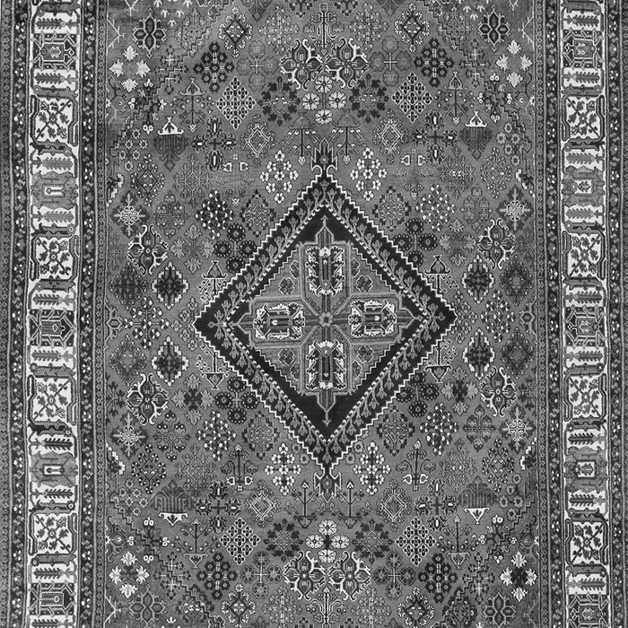 Serging Thickness of Machine Washable Persian Gray Traditional Rug, wshtr3928gry
