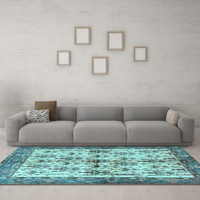 Machine Washable Animal Light Blue Traditional Rug in a Living Room, wshtr3929lblu