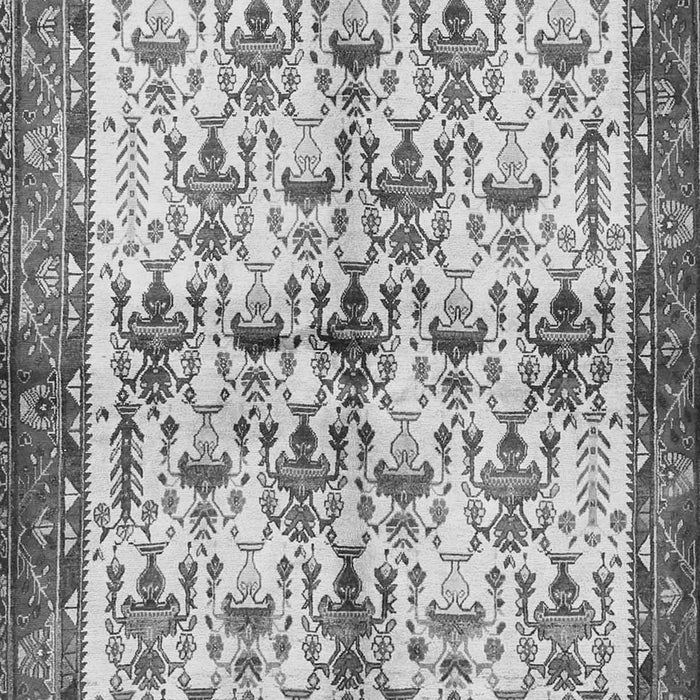 Serging Thickness of Machine Washable Animal Gray Traditional Rug, wshtr3929gry