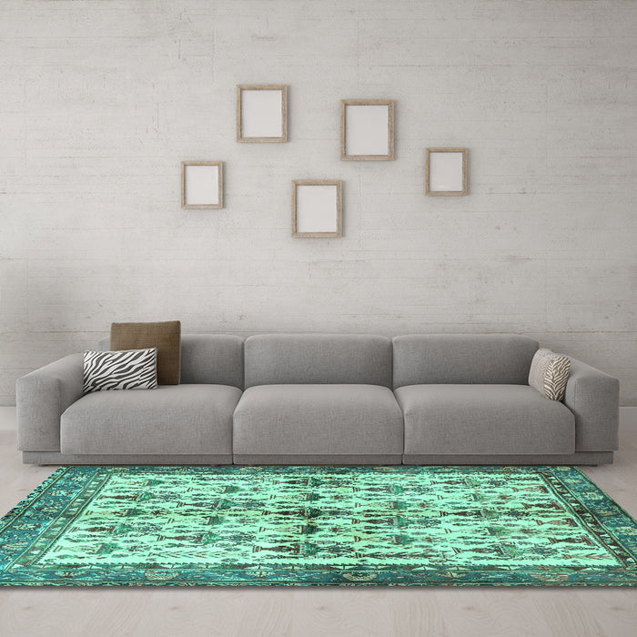 Machine Washable Animal Turquoise Traditional Area Rugs in a Living Room,, wshtr3929turq