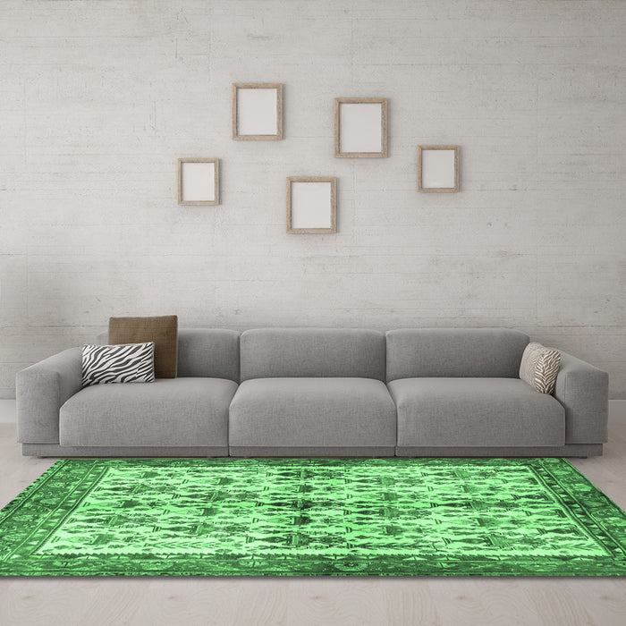 Machine Washable Animal Emerald Green Traditional Area Rugs in a Living Room,, wshtr3929emgrn