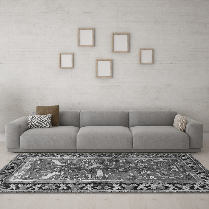 Machine Washable Animal Gray Traditional Rug in a Living Room,, wshtr392gry
