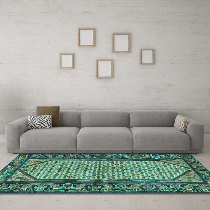 Machine Washable Persian Turquoise Traditional Area Rugs in a Living Room,, wshtr3933turq