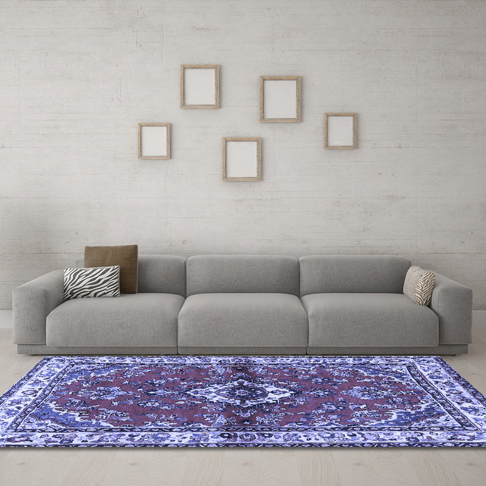 Machine Washable Persian Blue Traditional Rug in a Living Room, wshtr3934blu