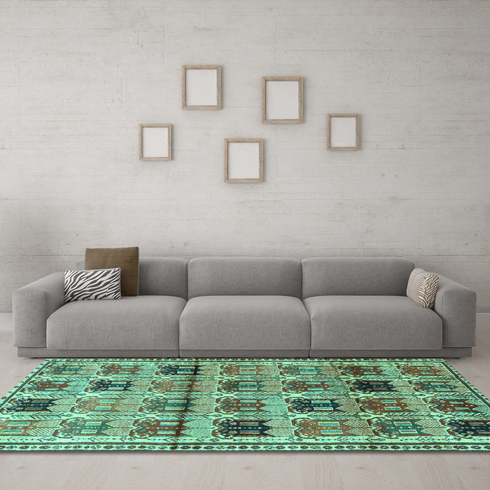 Machine Washable Persian Turquoise Traditional Area Rugs in a Living Room,, wshtr3938turq