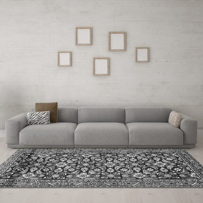 Machine Washable Persian Gray Traditional Rug in a Living Room,, wshtr3939gry