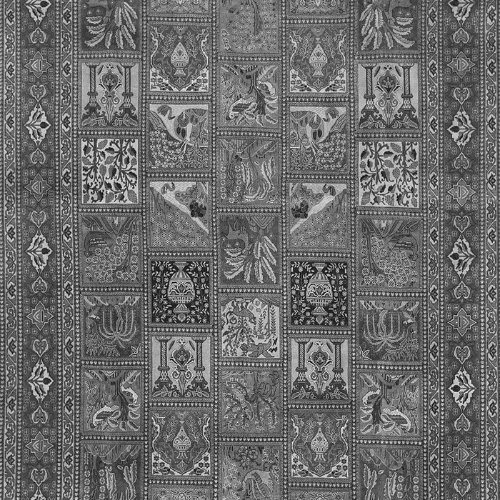 Serging Thickness of Machine Washable Persian Gray Traditional Rug, wshtr393gry