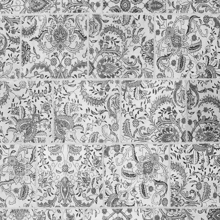 Serging Thickness of Machine Washable Persian Gray Traditional Rug, wshtr3940gry