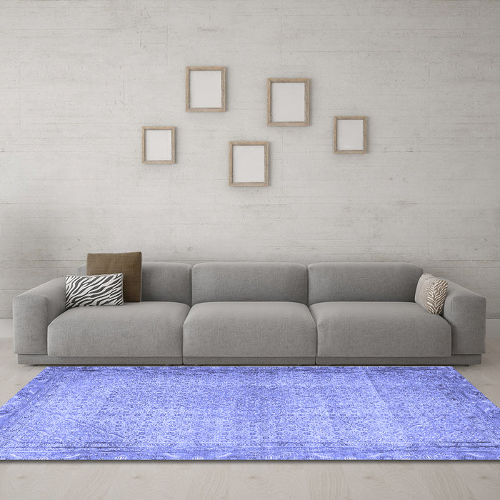 Machine Washable Persian Blue Traditional Rug in a Living Room, wshtr3943blu