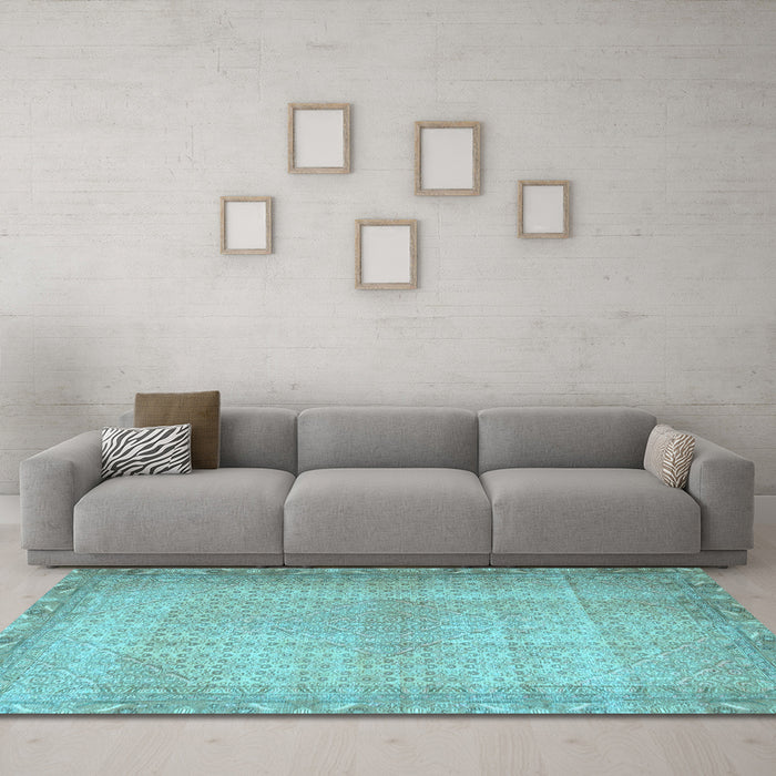 Machine Washable Persian Light Blue Traditional Rug in a Living Room, wshtr3943lblu