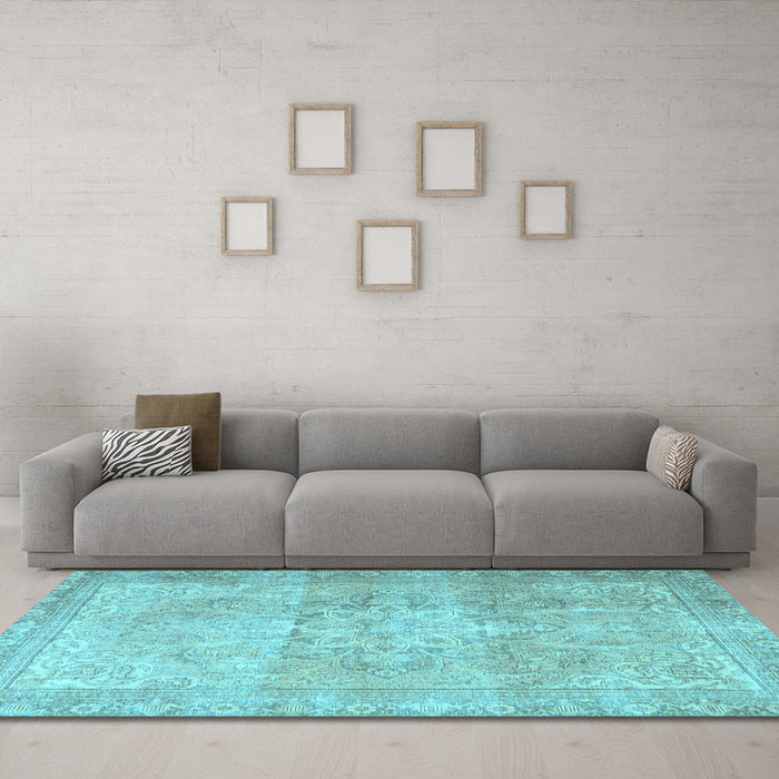 Machine Washable Persian Light Blue Traditional Rug in a Living Room, wshtr3944lblu