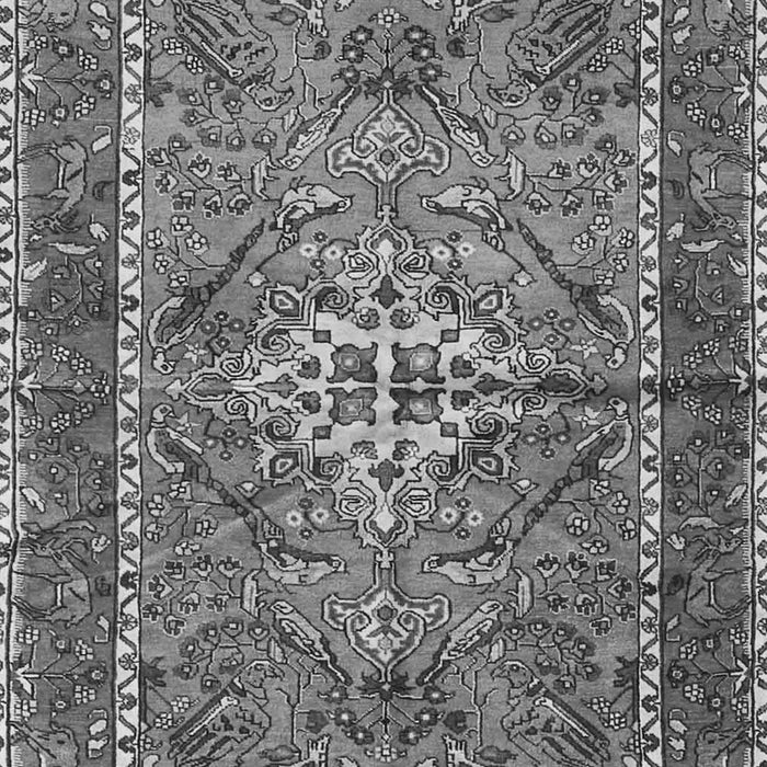 Serging Thickness of Machine Washable Persian Gray Traditional Rug, wshtr3945gry