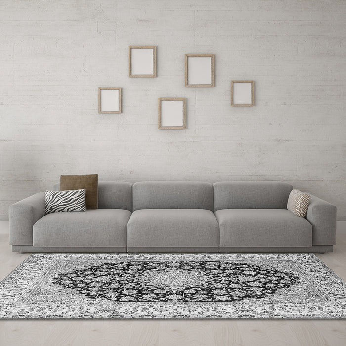 Machine Washable Persian Gray Traditional Rug in a Living Room,, wshtr3946gry