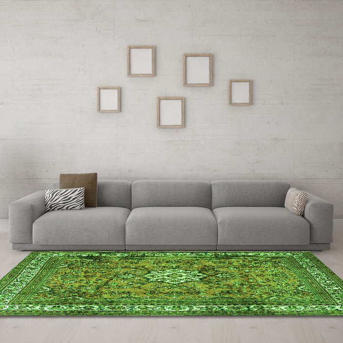 Machine Washable Persian Green Traditional Area Rugs in a Living Room,, wshtr3947grn