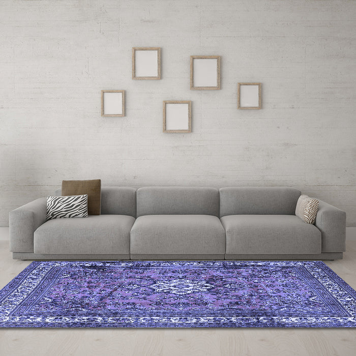 Machine Washable Persian Blue Traditional Rug in a Living Room, wshtr3947blu