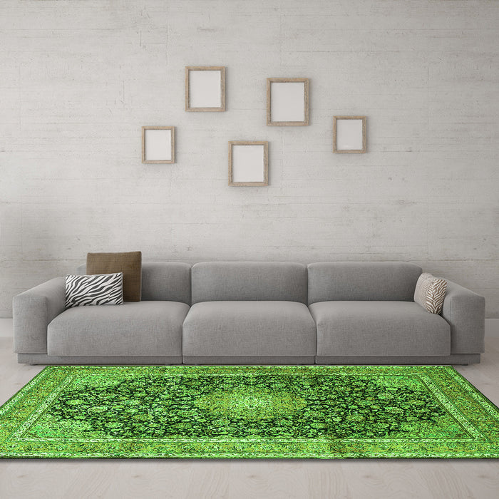 Machine Washable Persian Green Traditional Area Rugs in a Living Room,, wshtr3948grn