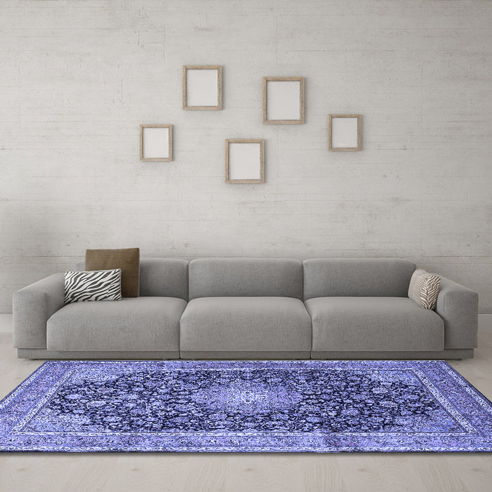 Machine Washable Persian Blue Traditional Rug in a Living Room, wshtr3948blu