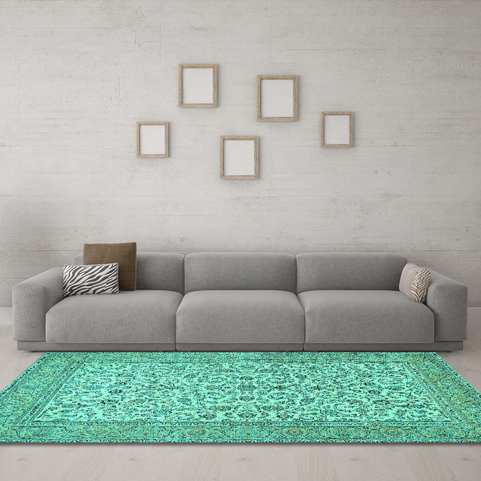 Machine Washable Persian Turquoise Traditional Area Rugs in a Living Room,, wshtr394turq