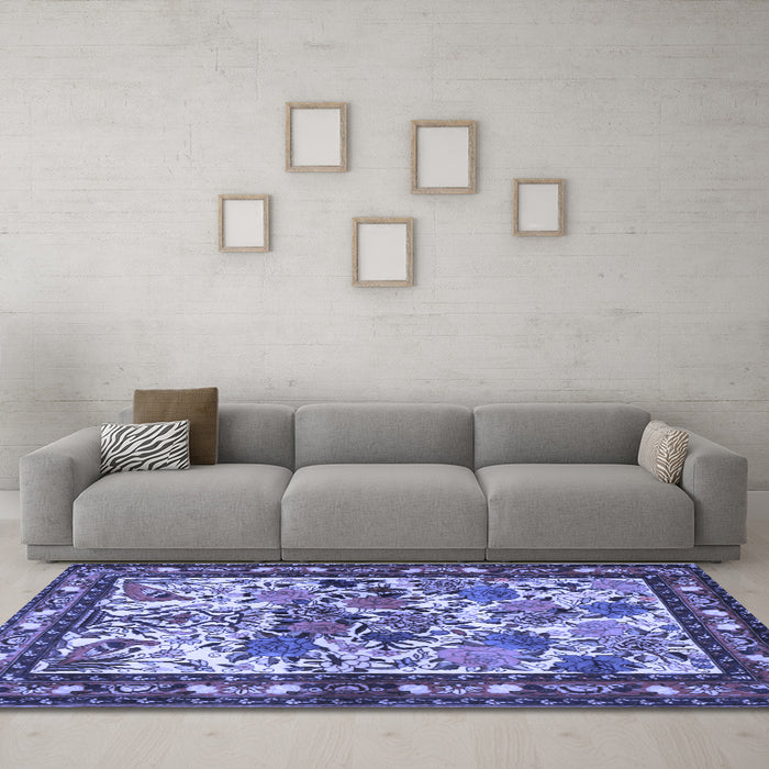 Machine Washable Animal Blue Traditional Rug in a Living Room, wshtr3955blu