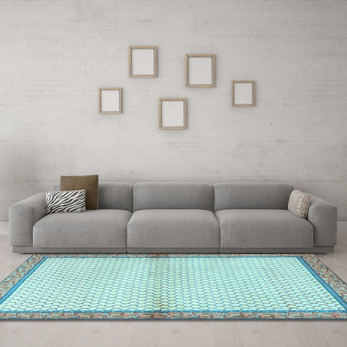 Machine Washable Persian Light Blue Traditional Rug in a Living Room, wshtr3957lblu
